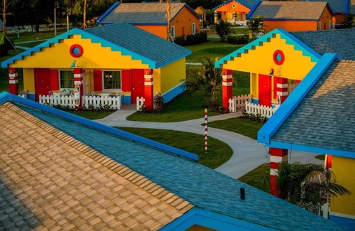 Cypress Gardens Hotel | Kingdom Theme Standard: Fairy-Tale Dreams, Onsite Dining, LEGOLAND Next Door