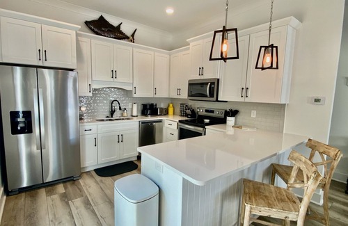Orange Beach Cottage | Kingfisher Cottage at Tannin *Breathtaking Coastal Home With Beach Access*