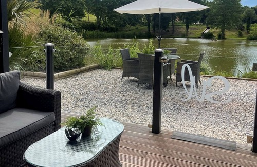 Exeter Cabin | Kingfisher Lodge, South View Lodges, Exeter