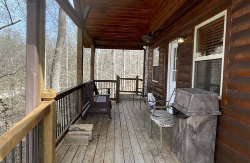 Van Buren Cabin | Kings Cabin on the edge of town only 1/2 mile from Current River !