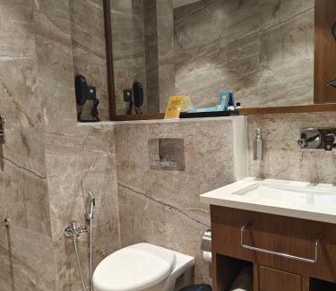 Somnath Hotel | Kings Kraft Tremezzo Inn, Somnath