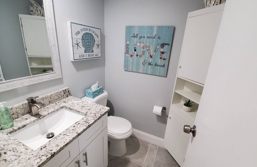 Sun City Center Condo | Kings Point 55+ Golf Resort Living at its BEST! Sun City Center w/24 Hr Security