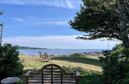 East Boothbay Cottage | King’s View - Stunning Panoramic Ocean Views