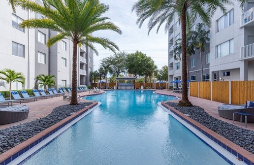 Channel District Apartment | Kingside ★ Channelside | 55 & 43” TV | Pool + Wifi