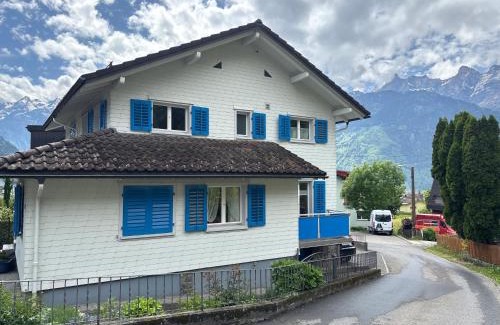Buerglen Apartment | Kirchenrüttiweg 1