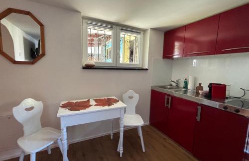 Buerglen Apartment | Kirchenrüttiweg 1