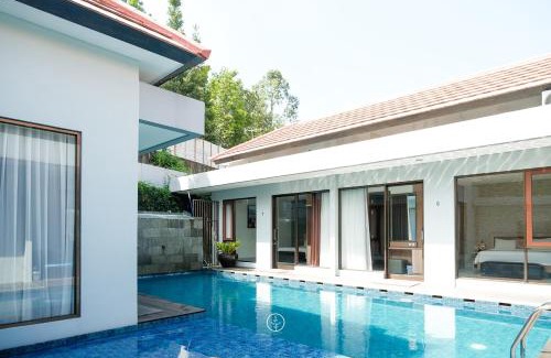 Bandung House | Kirei Mountain View Villa 7 bedrooms with a private swimming pool
