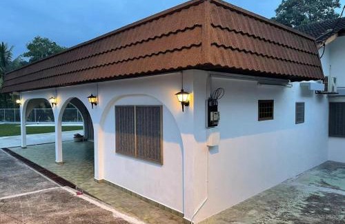 Hulu Selangor Villa | Kiri Kanan Bukit Homestay Kuala Kubu Bahru 左林右舍