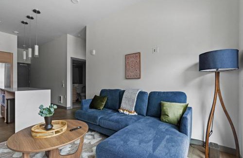 Totem Lake Apartment | Kirkland 1br w wd nr groceries shopping SEA-685