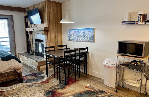 Palisades Apartment | KirkwoodSki InStudio@TheMeadows HotTub