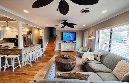 Indian Harbour Beach House | Kiss the Wave - Spacious 4BR/3BA, w/pool/hot tub