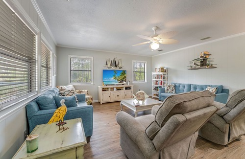 St. George Island House | Kissed by the Bay, Managed by ISLAND GURL OASIS