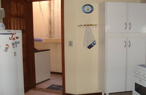 Praia dos Anjos Apartment | Kitnete Located in the center of Arraial do Cabo Aptos for 4 adults
