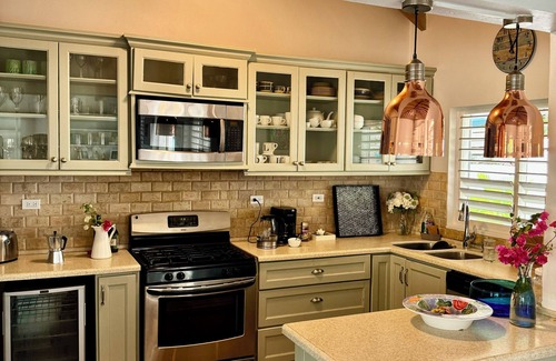 English Harbour House | Kittyhawk … 3 Bedroom House with Beautiful Harbour Views