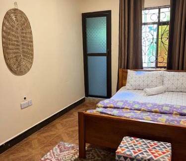 Moshi Bed & Breakfast | Kivuli Inn