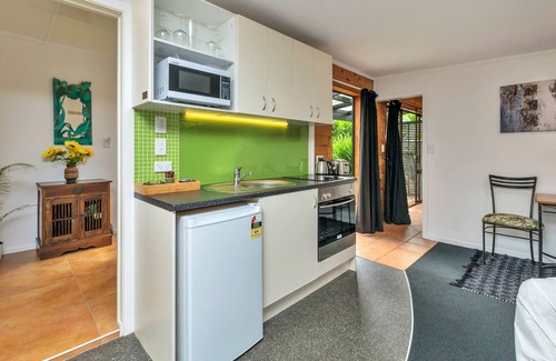 Kerikeri House | Kiwi Bali - Kerikeri Holiday Home