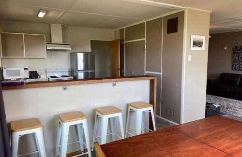 Lowburn House | Kiwi Holidays in Cromwell