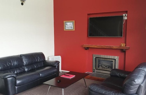 Mourea House | Kiwi on the Lake 3 bedroom,Chalet Villa