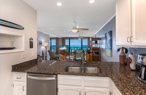 Kahaluu Bay Condo | KKSR#1202 DIRECT OCEANFRONT, 2ND FLOOR, REMODELED!, AMAZING VIEWS