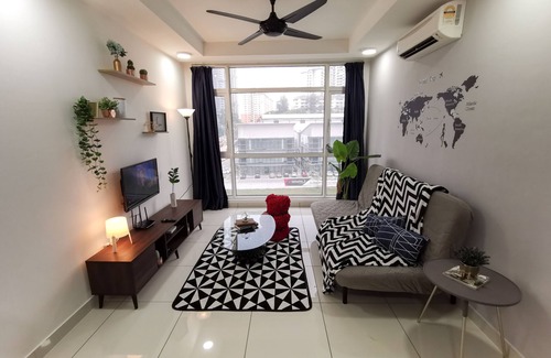 Kuala Lumpur House | KL 3 Bedroom Cozy Suite Near Bukit Jalil & Kuchai Lama
