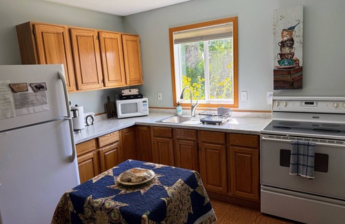 Bozeman Cottage | KL Mountain Vista has wide open spaces, no neighbors and a beautiful setting