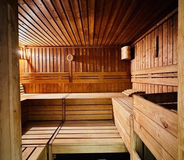 Lahnstein auf der Hohe Apartment | Klassen Stay - Design Studio in 11 Etage - Tolle Aussicht - Sauna, Pool - Netflix