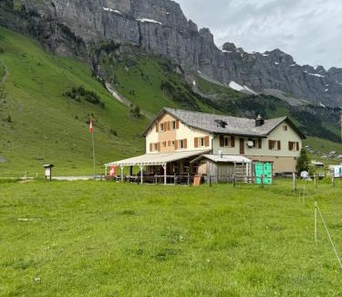 Urnerboden Hotel | Klausen Ranch