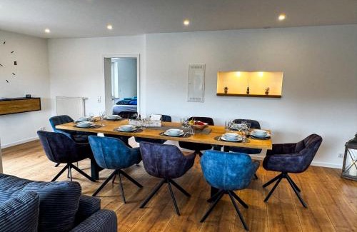Niedershausen Apartment | Kleeoase - Luxus Apartment- Jacuzzi - Dachterrasse - Kochinsel - See in 10 min