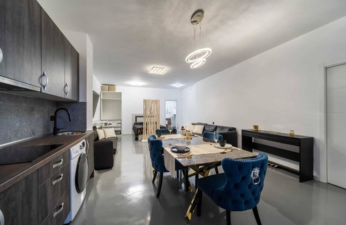 R.E.N.F.E. Apartment | Kleine Ferienwohnung im Zentrum Málagas in Unmittelbarer Nähe zum Hauptbahnhof