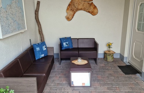 Bad Doberan Apartment | Kleine Modernisierte Innenhof- Feienwohnung im Bad Doberaner Zentrum