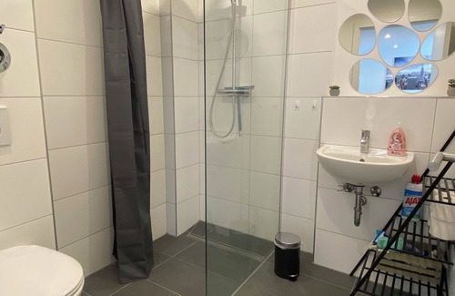 Neureut Sudlicher Teil Apartment | Kleines Juwel mit Super Komfort