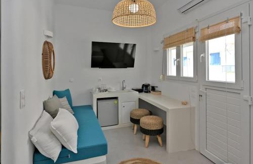 Tinos Apartment | Kleri's apartments 1
