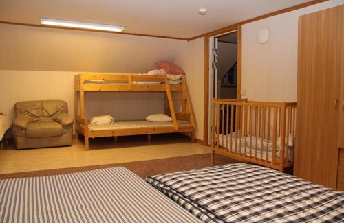 Storlinge Apartment | Klockaregården i Högsrum