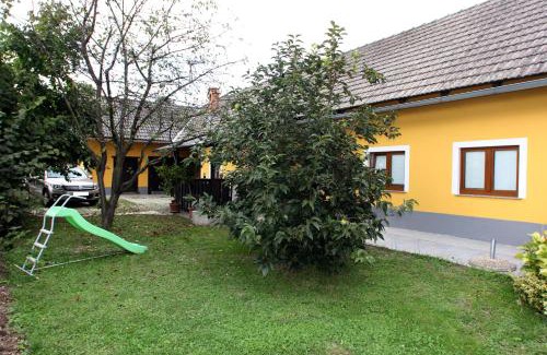 Domzale House | Kmečka hiša Rodica