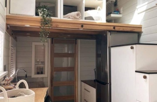 Okanagan-Similkameen Cottage | KMountain Okanagan -Tiny home and hot tub on 10 acres of private property