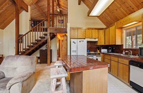 Arnold Ski Chalet | Knotty Pine Chalet - A-Frame, Pets ok, Game Room w/PoolTable, Fooball, Arcade