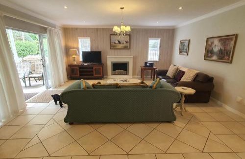 Knysna Apartment | Knysna Self-catering Holiday Home