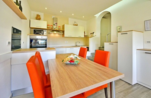 Trinajstici House | Koalas Nest Home & Apartments by Interhome