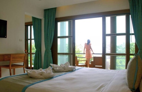 Koh Tao Apartment | Koh Tao Family Room A/C with ABF