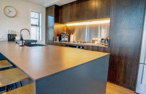 Kawarau Falls House | Kōhatu House - Jacks Point Remarkable Paradise
