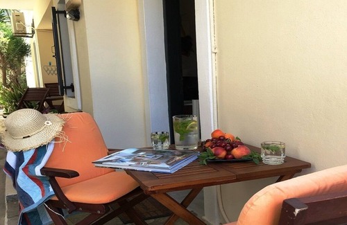 Kokkini Chani Apartment | Kokkini Hani, Lovely studio 1-3 persons, 100 meters from the beach.
