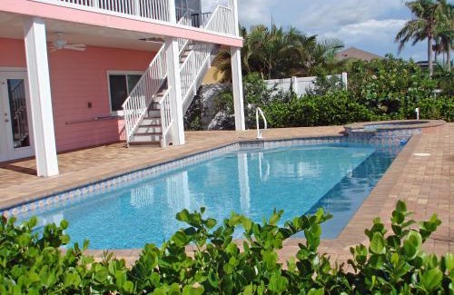 Matlacha Villa | Kokopelli Villa - Matlacha waterfront close to Cap Coral - private home locally managed, fair & honest pricing