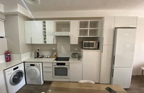Central Kampala Apartment | Kololo Acacia Mall 3 Bedroom in a Quiet Serene Environment.