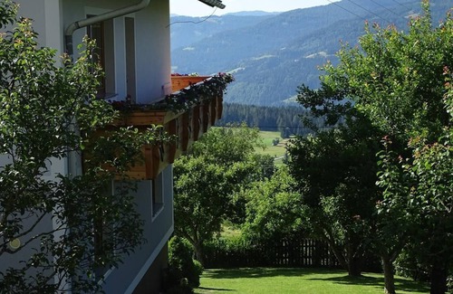Oberwolz Apartment | Komfortzimmer mit Balkon - Fewo Würger