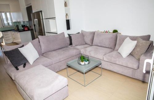Lavrio Apartment | Komfort City Apartment "Elias" mit Meerblick in Lavrio