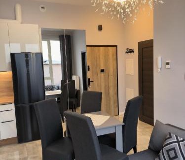 Rzeszow Apartment | Komfortowa Miła z garażem i tarasem, klimatyzacja, self check in