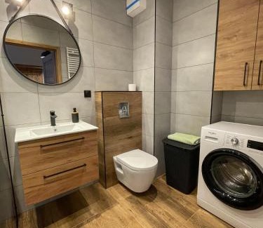 Ozarow Mazowiecki Apartment | Komfortowy Apartament Nadbrzeżna blisko Warszawy z Parkingiem