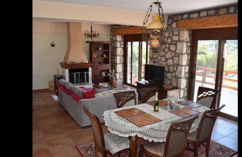 Lefkas Villa | Komilio 1