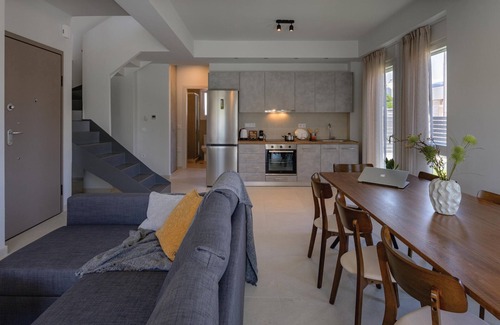 Spata-Artemida Villa | Komos Villas by Airstay
