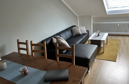 Monheim Apartment | Komplette Wohnung Super Geeignet für Messebesucher Köln/düsseldorf